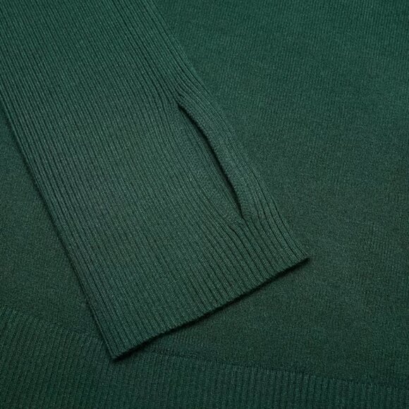 NWT Aritzia SUNDAY BEST Blanca Sweater Scarab Green M - Picture 4 of 4